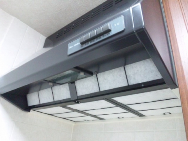 ■2014/08/12 海老名市で換気扇(レンジフード)のお掃除