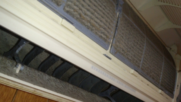 ■2014/08/08 港北区のエアコン(クーラー)洗浄なら